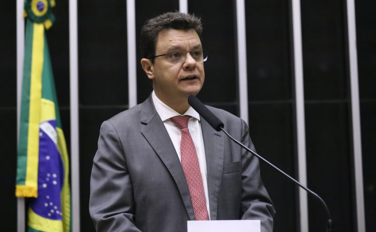 camara-aprova-aumento-de-remun