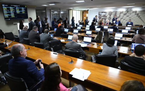comissao-do-senado-analisa-pro