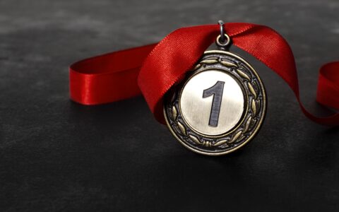 criacao-da-medalha-henrique-ar