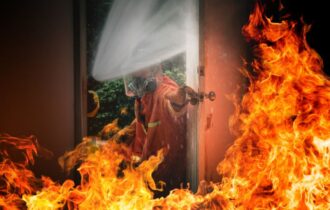incendio-em-deposito-de-perfum