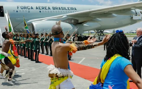 lula-desembarca-na-africa-do-s