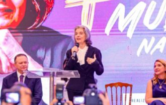 ministra-carmen-lucia-lamenta-