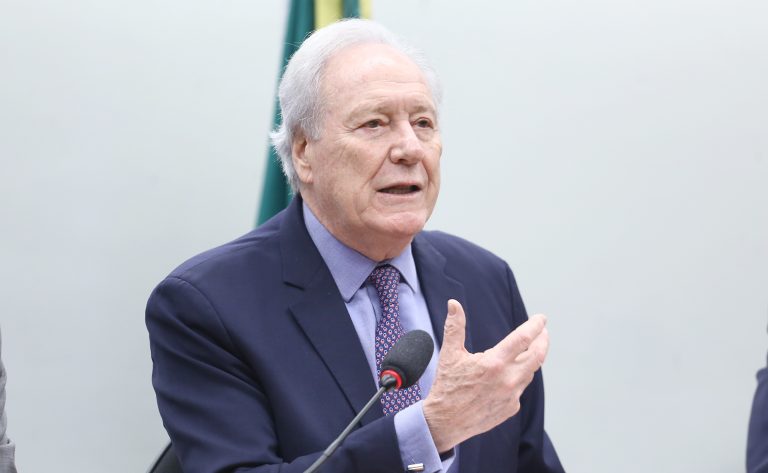 ministro-da-justica-depoe-sobr