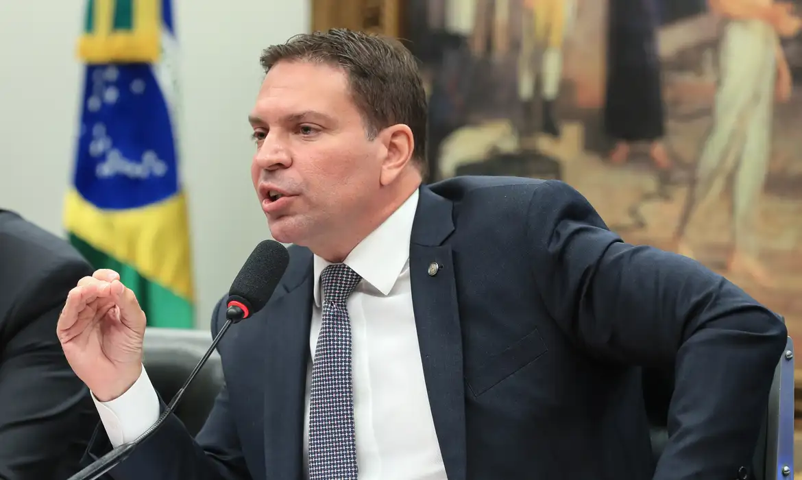 moraes-comunica-camara-sobre-p