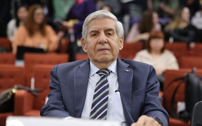 pgr-e-a-favor-de-prisao-domici