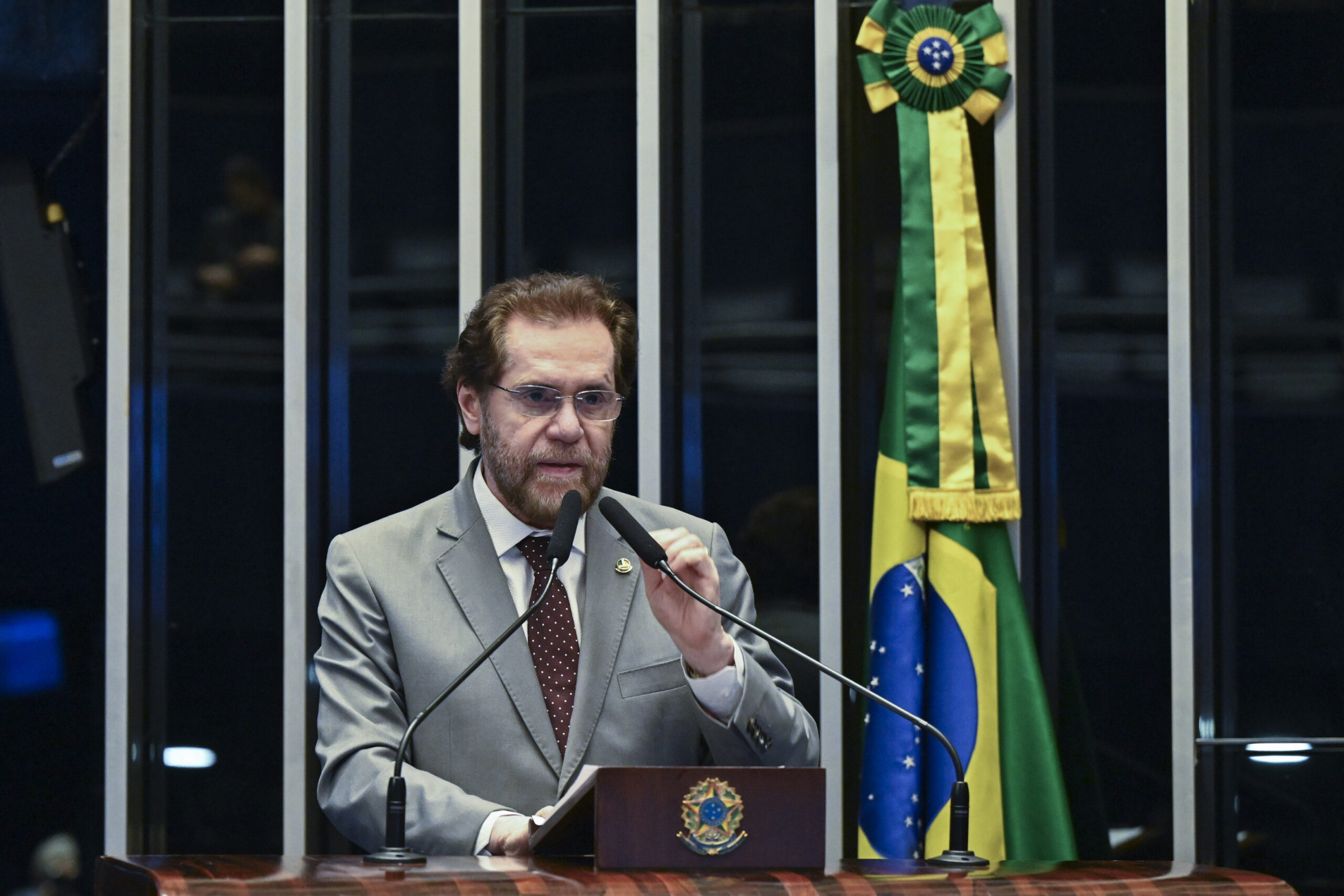 plinio-valerio-diz-que-cop-em-