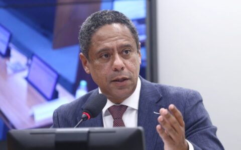 relator-apresenta-alteracoes-n