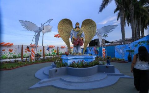 renato-junior-inaugura-praca-a