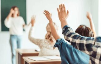 superlotacao-em-escola-de-mani