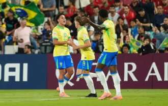 Gol no último minuto leva Brasil à semi do Mundial Sub-17