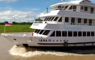barco-alugado-em-manaus-para-h