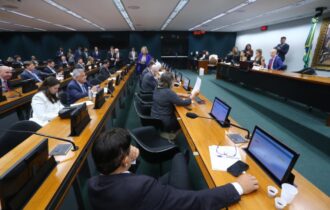 ccj-da-camara-aprova-medida-qu