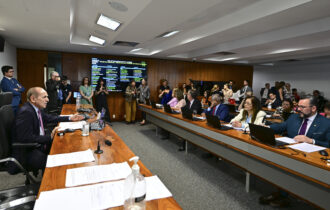 comissao-do-senado-aprova-prog