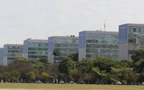 explosao-na-esplanada-tecnico-