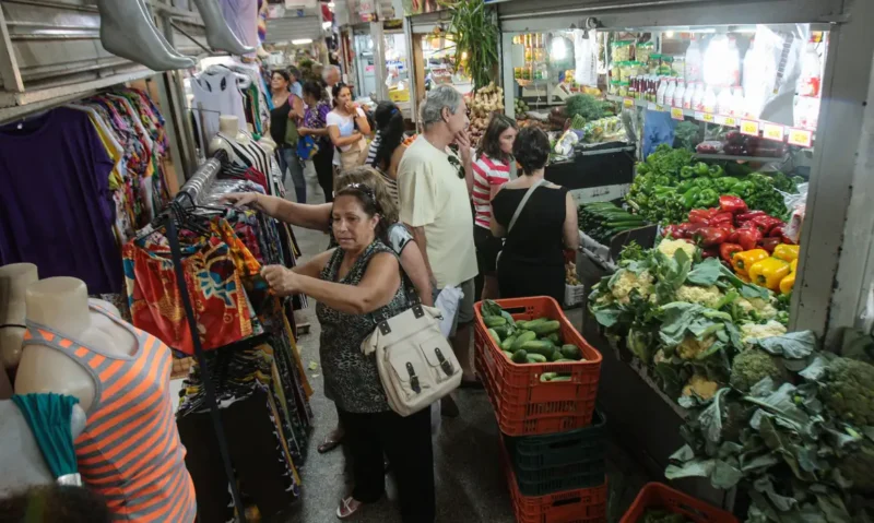 inflacao-volta-a-meta-apos-pre