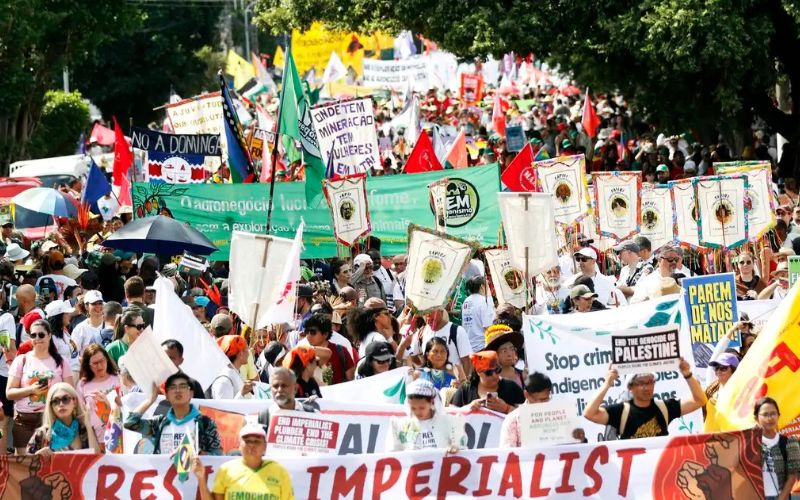 marcha-pelo-clima-reune-70-mil