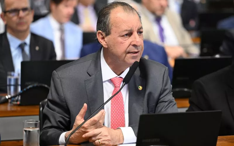 omar-aziz-diz-que-cops-nao-tra