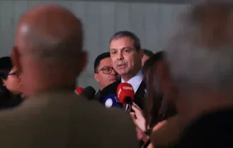 para-governistas-versao-aprova