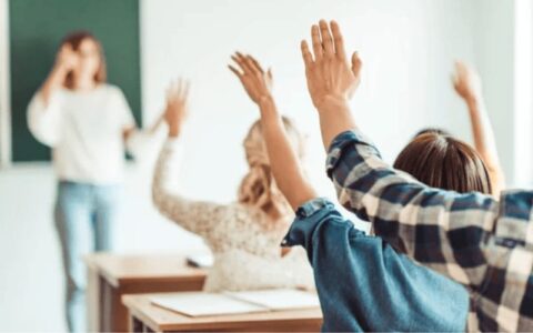 superlotacao-em-escola-de-mani