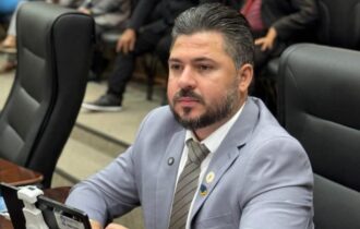 vaga-de-professora-jacqueline-