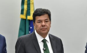 caiado-e-tarcisio-criticam-pro
