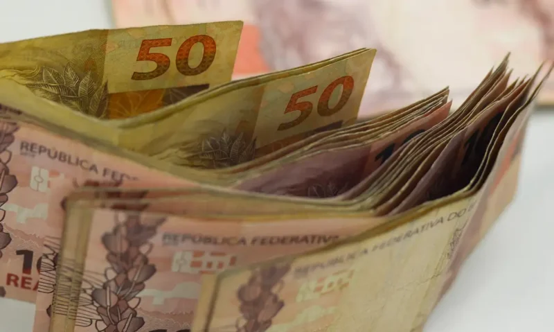 caixa-comeca-a-pagar-saldo-do-