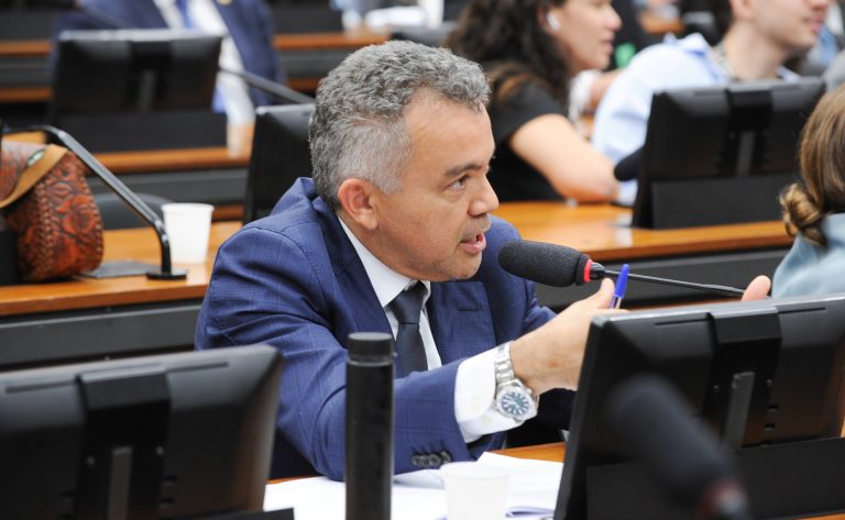 comissao-aprova-ressarcimento-