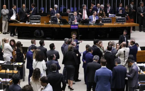 congresso-aprova-ldo-com-super