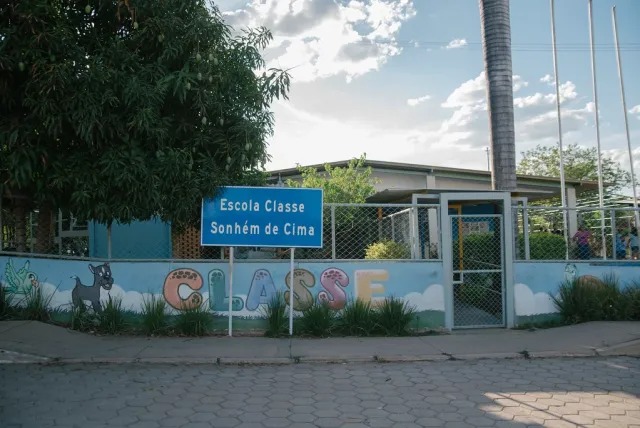 escolas-sem-agua-potavel-ainda