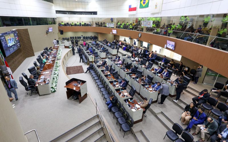 frequencia-parlamentar-em-2025