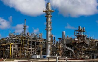 petrobras-renova-contratos-de-