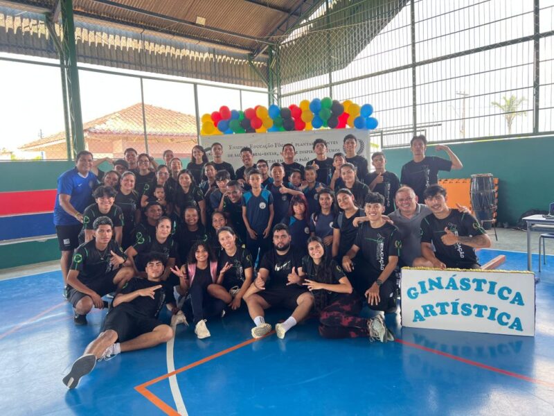 uea-atende-1-500-pessoas-com-a