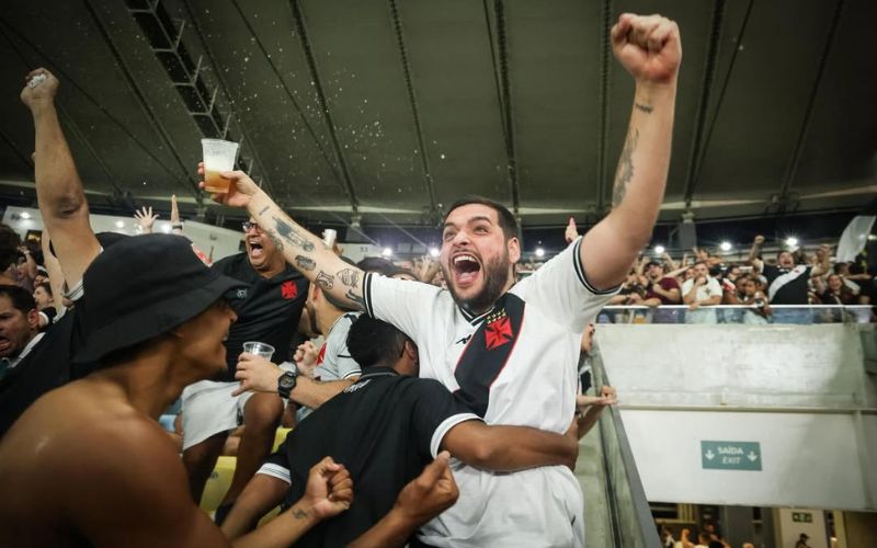 vasco-vence-fluminense-nos-pen