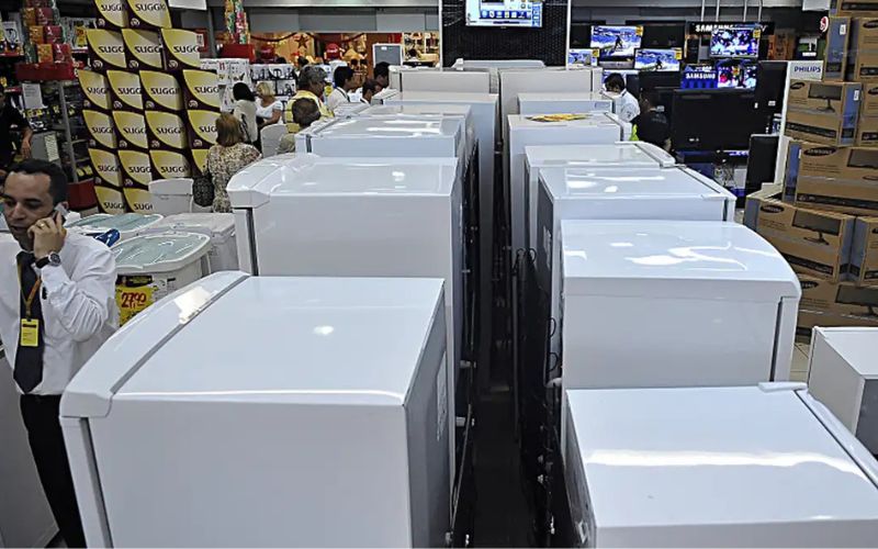 vendas-no-comercio-voltam-a-ga