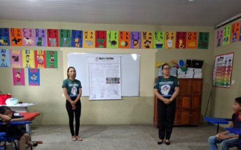 Lamatcom da UEA leva mostra científica a estudantes em Tabatinga