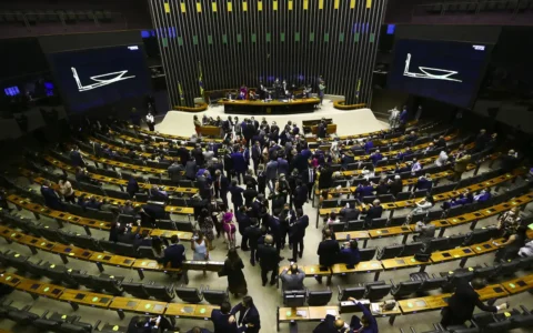 bancadas-da-camara-recorrem-ao
