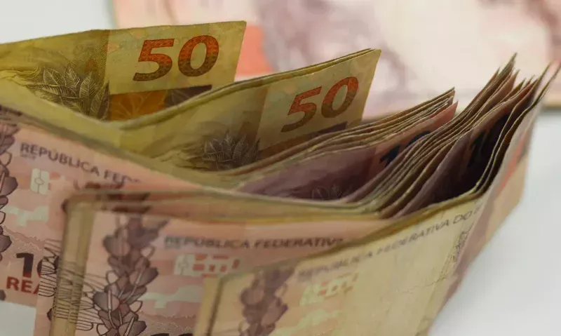 caixa-comeca-a-pagar-saldo-do-