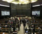 congresso-torna-obrigatorio-ex