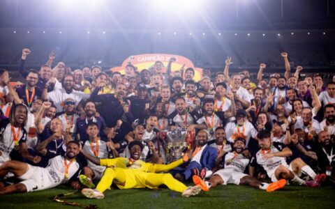 corinthians-vence-vasco-e-conq