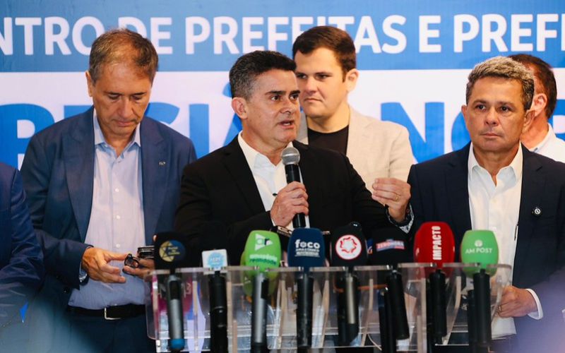 david-almeida-lidera-debate-co