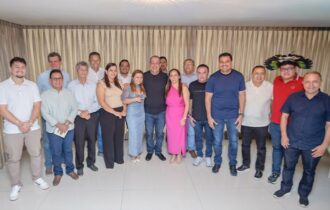 de-olho-em-2026-omar-reune-pre