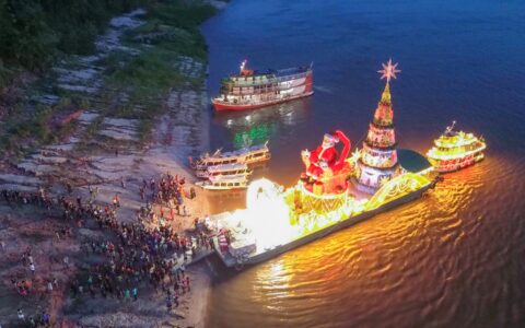 natal-nas-aguas-leva-cestas-e-