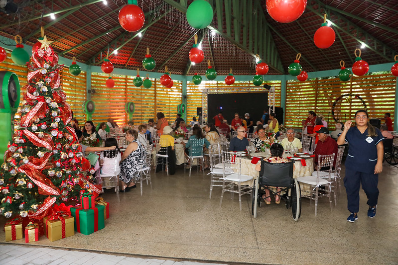 parque-do-idoso-recebe-espetac