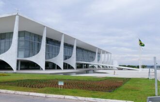 Orçamento 2026 é sancionado com veto a R$ 400 milhões em emendas