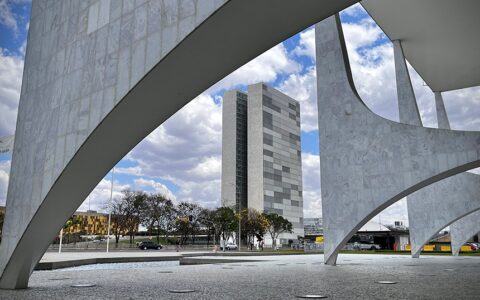 Sancionada LDO com prazo para emendas e veto ao Fundo Partidário