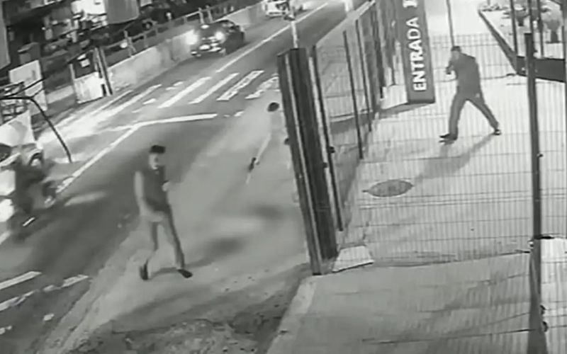 cachorro-e-morto-com-dez-tiros