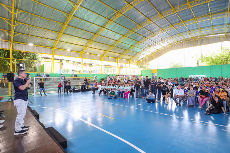 david-almeida-amplia-ensino-em