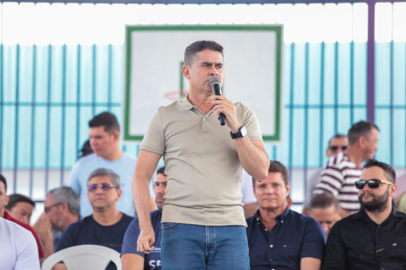 david-almeida-entrega-ginasio-