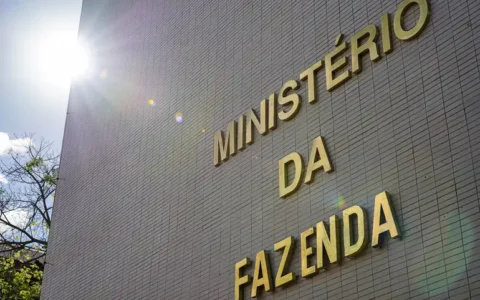 fazenda-destaca-ipca-de-426-e-