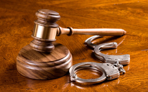 justica-condena-pai-a-mais-de-